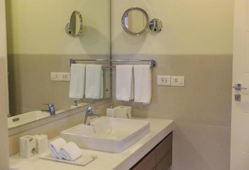 Номер Стандарт Внутренний, Acron Waterfront Resort