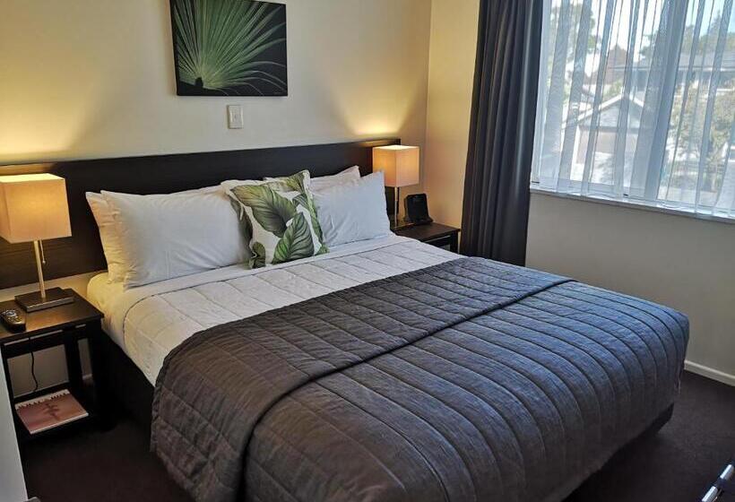 ３ベッドルームアパートメント, Airport Palms Motel