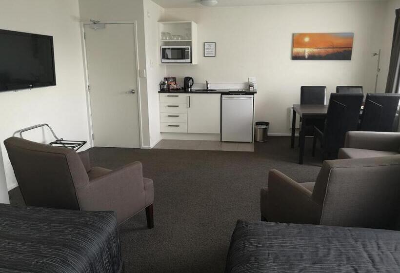 １ベッドルームアパートメント, Airport Palms Motel