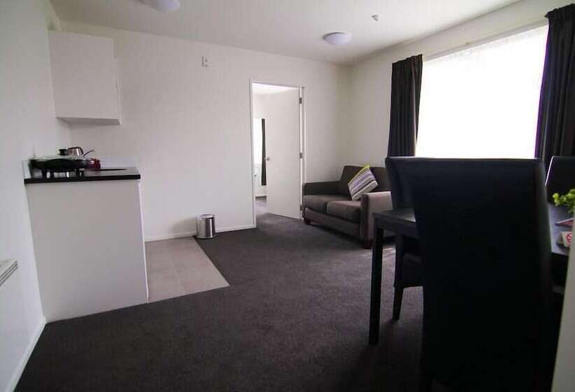 １ベッドルームアパートメント, Airport Palms Motel