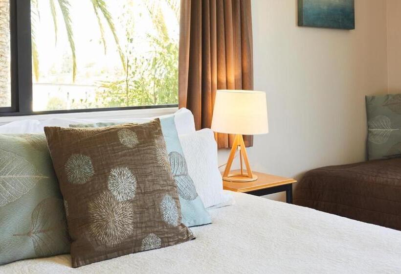 Студия Стандарт, Blenheim Palms Motel