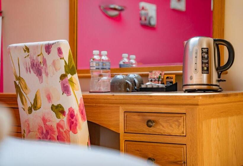 Номер Deluxe Кровать Кинг, The Briers Country House