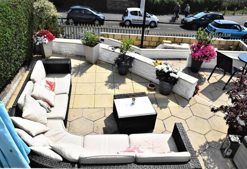 Номер Deluxe Вид на Море, The View Guest House