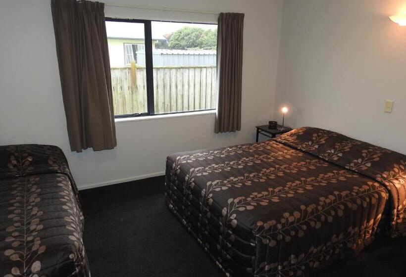 Апартаменты 2 Спальни, Tudor Lodge Motel