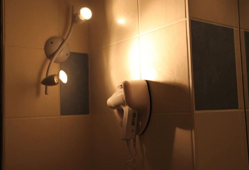 Номер Стандарт, Agape Hotel Niort  Bessines