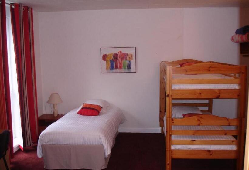 Семейный Номер, Agape Hotel Niort  Bessines