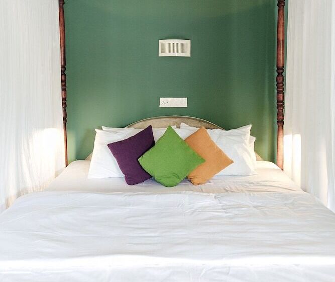 Номер Deluxe с Балконом, Bedspace