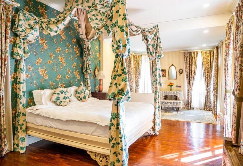 سوییت جونیور با بالکن, Rosario Oasis Resort   Sha Plus
