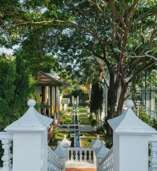 اتاق خانوادگی با چشم‌انداز باغ, Rosario Oasis Resort   Sha Plus