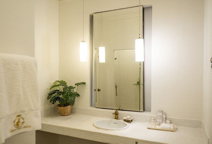 اتاق لوکس, Rosario Oasis Resort   Sha Plus