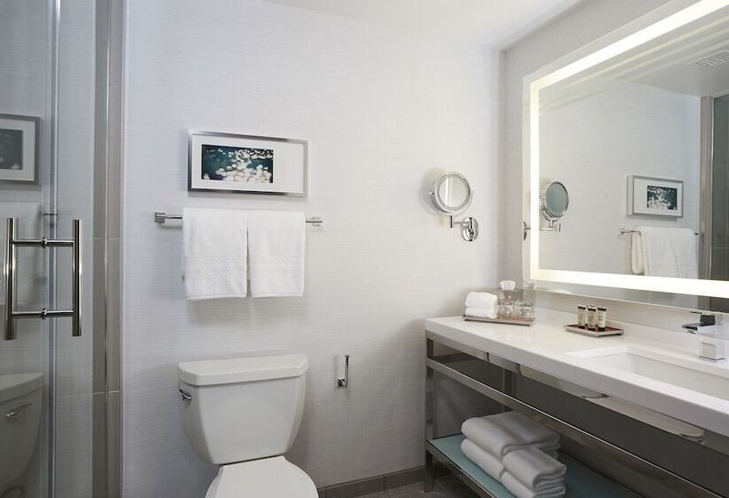 Номер Executive, The Godfrey Hotel Boston
