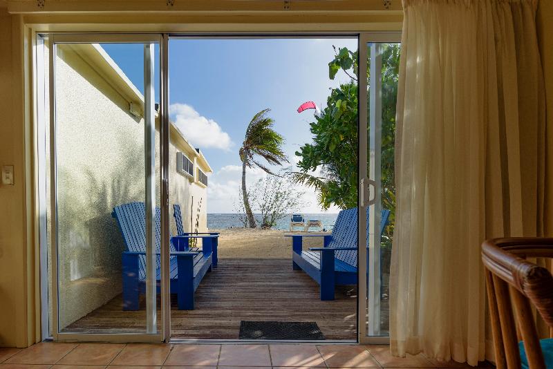 سوییت لوکس, The Rarotongan Beach Resort & Lagoonarium