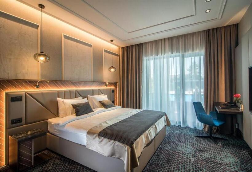 Номер Deluxe Кровать Кинг, Sky Blue Hotel & Spa