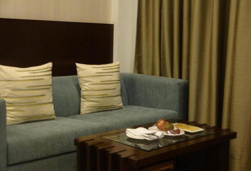Номер Клуб, Fortune Park Orange, Sidhrawali   Member Itc S Hotel Group