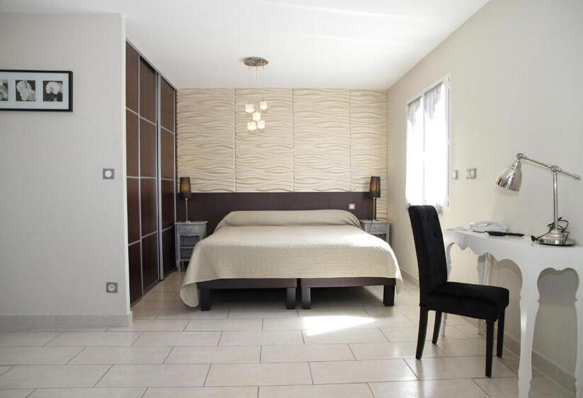 Suite with Terrace, Saint Germain