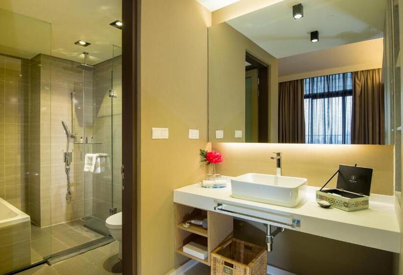 سوئیت 2 خوابه, The Pines Melaka