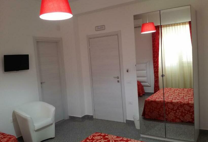 اتاق استاندارد سه نفره, Le Castella B&b