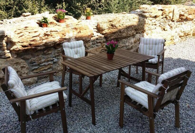 اتاق استاندارد, Le Castella B&b