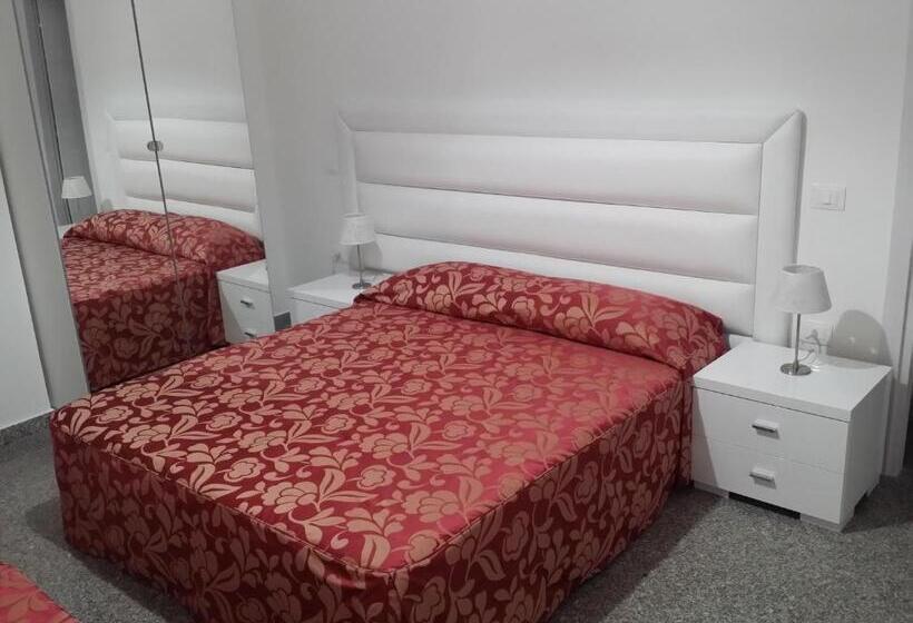 اتاق استاندارد چهار تخته, Le Castella B&b