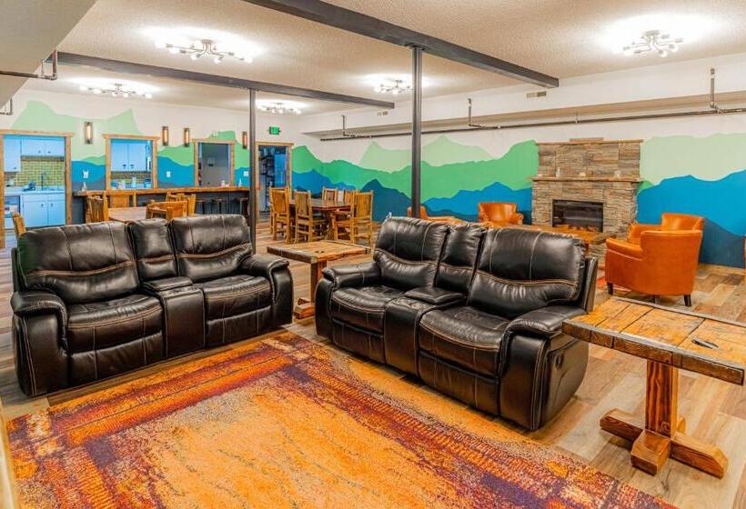 Четырехместный Номер Стандарт, Pintler S Portal Hostel