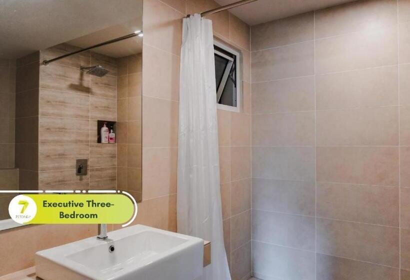 3 Bedroom Suite, 7stonez Suites Windmill Genting Highlands