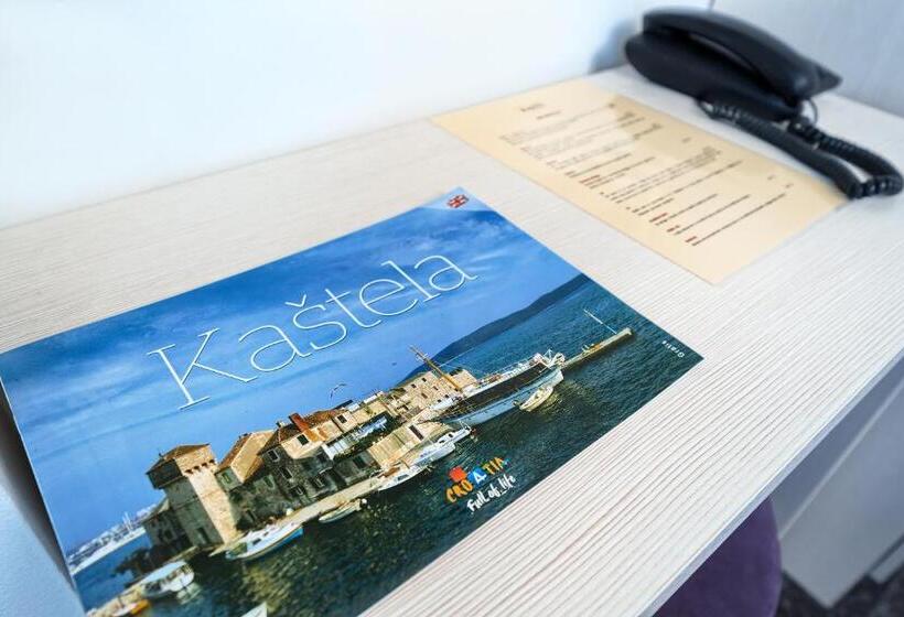 Семейный Номер, Aqua   Guest Rooms & Suites Kaštela