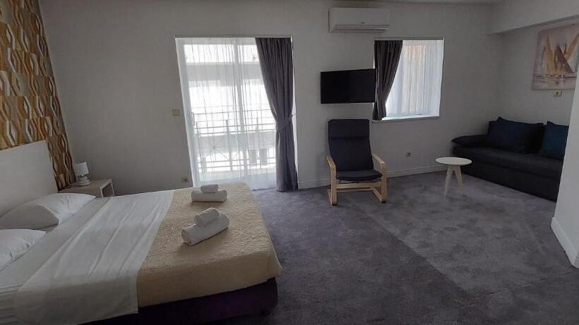 패밀리 룸, Aqua   Guest Rooms & Suites Kaštela