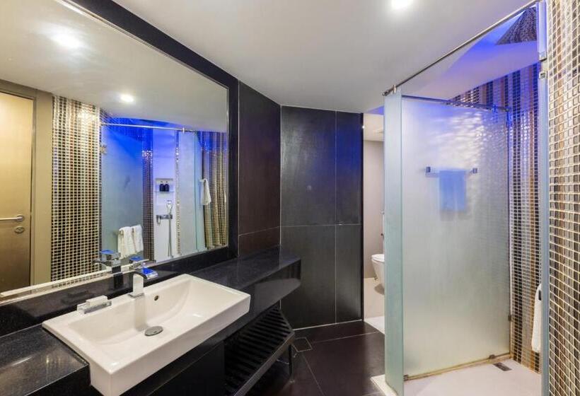 Семейный Номер Deluxe, Azure Hotel Pattaya