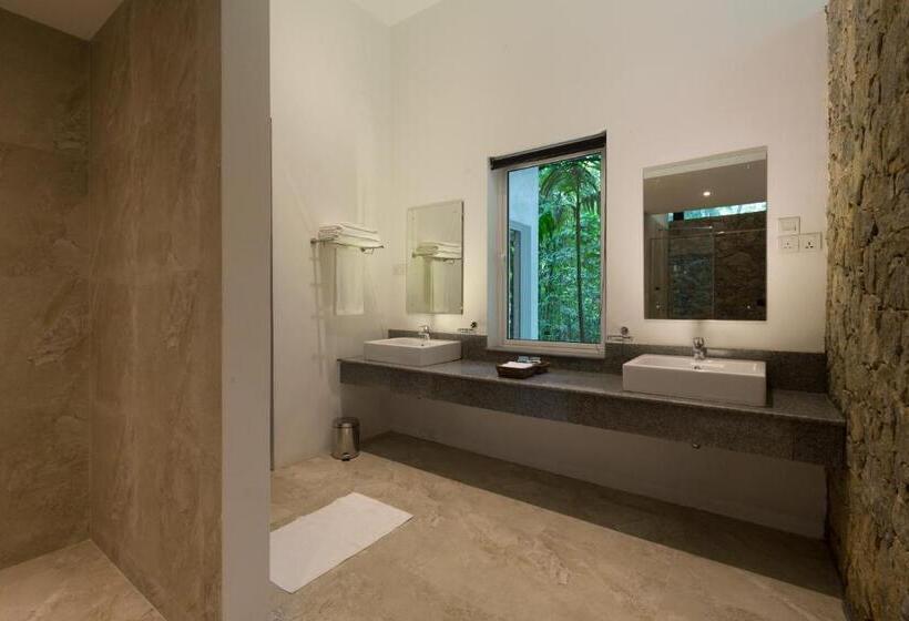 Люкс с гидромассажем, Palmstone Retreat