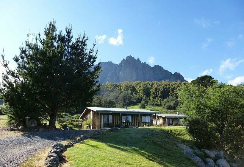 ２ベッドルームハウス, Silver Ridge Retreat