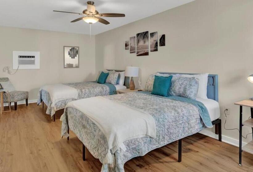 디럭스 스위트, Bahama Breeze Suites