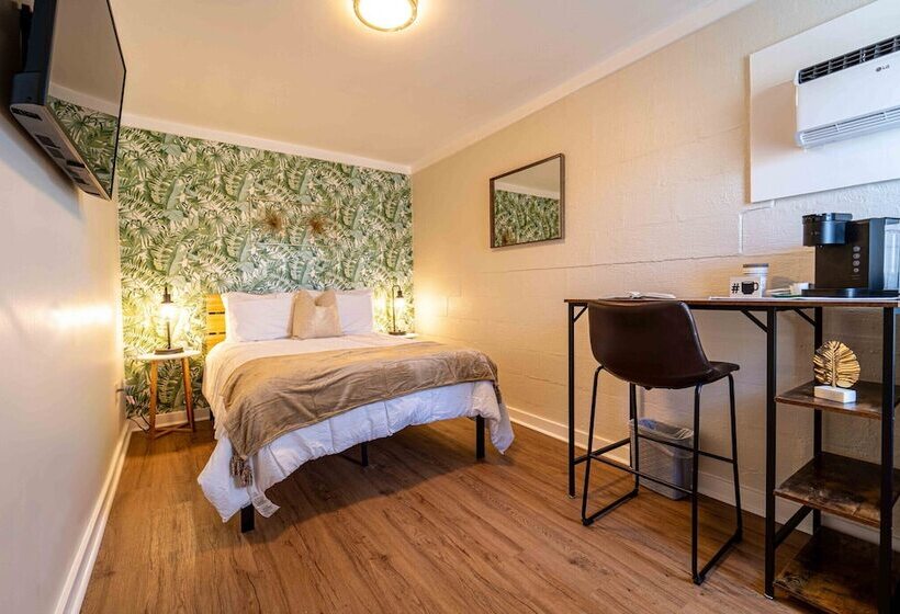 스탠다드 스튜디오, Bahama Breeze Suites