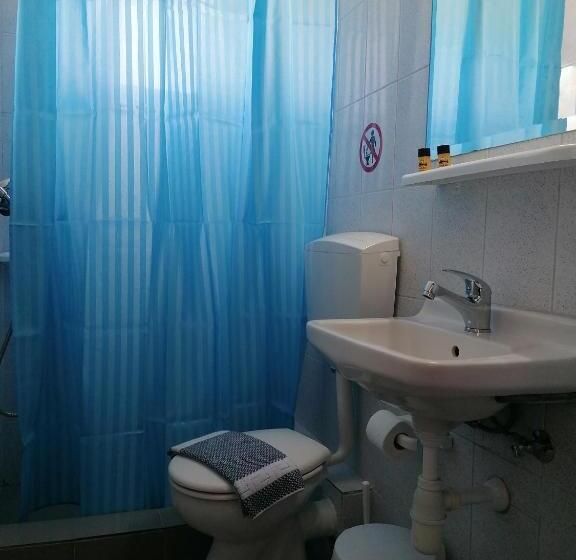 اتاق اکونومی, Pieria Mare