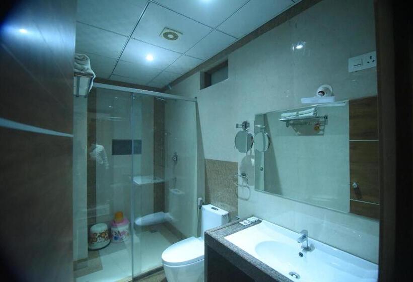 Номер Стандарт, R Empire Dvanagere