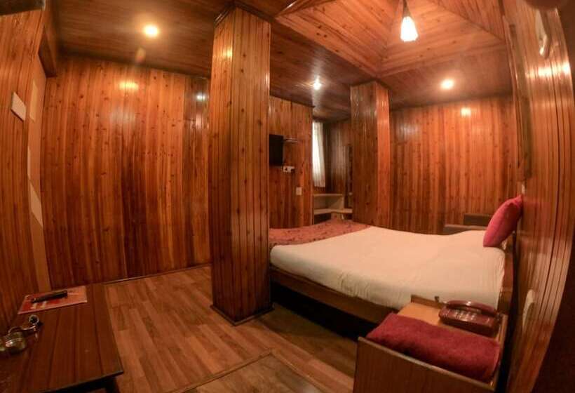 Номер Deluxe, Goroomgo Broadway Mall Road Darjeeling