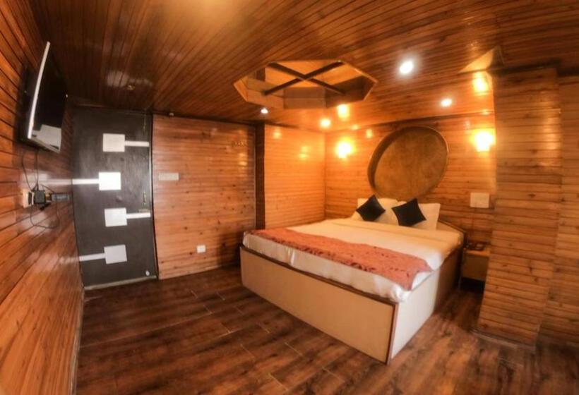 Номер Deluxe, Goroomgo Broadway Mall Road Darjeeling