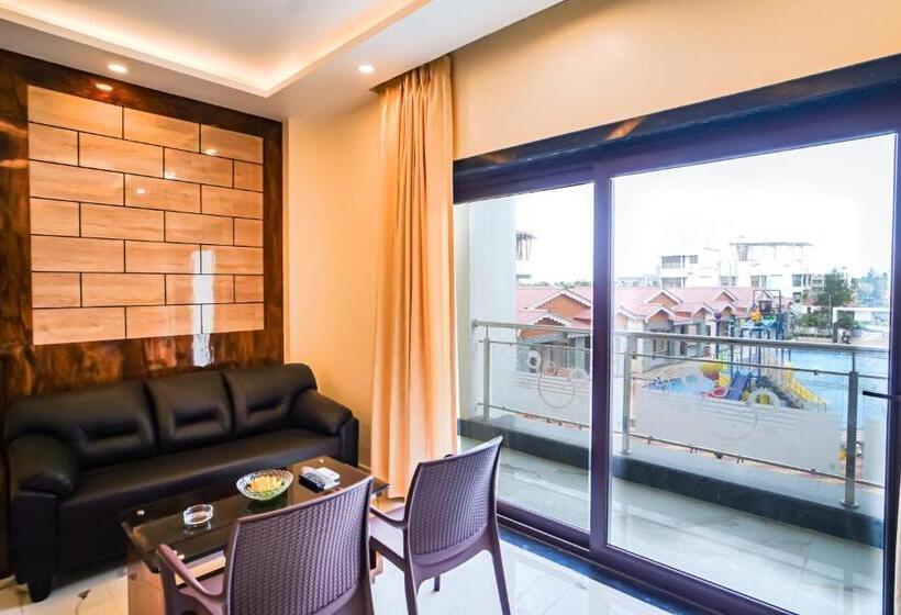Номер Deluxe, Royal Gitanjali Resorts And Spa