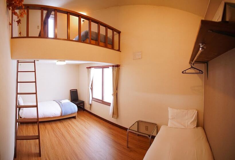 اتاق استاندارد سه نفره, Annupuri Mountain View Lodge
