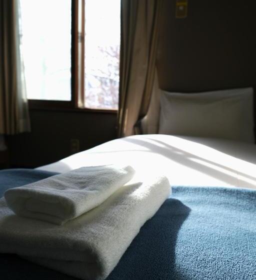 اتاق استاندارد سه نفره, Annupuri Mountain View Lodge