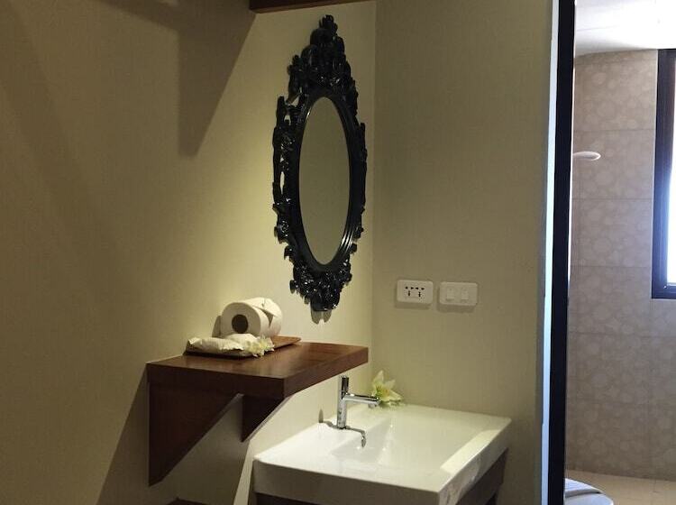 اتاق اکونومی, At Samui Boutique