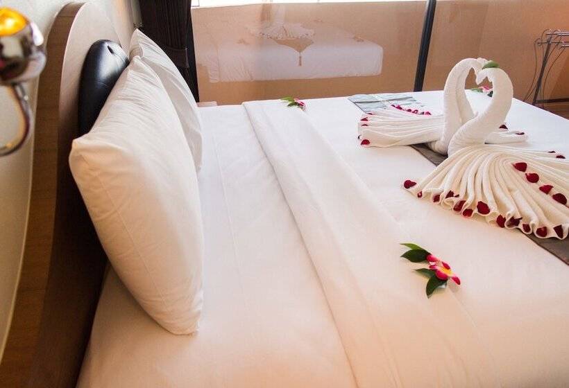 اتاق اکونومی, At Samui Boutique