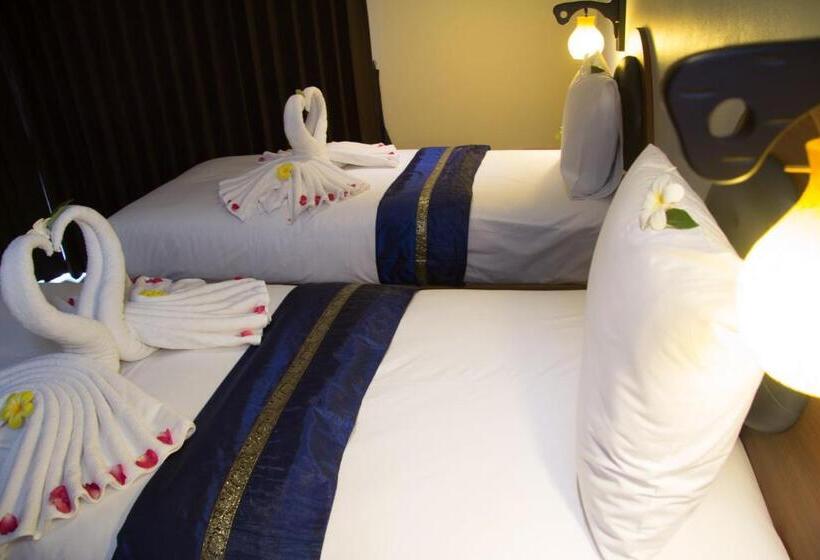 اتاق استاندارد سه نفره, At Samui Boutique