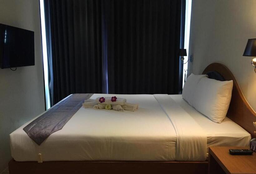 اتاق اکونومی, At Samui Boutique