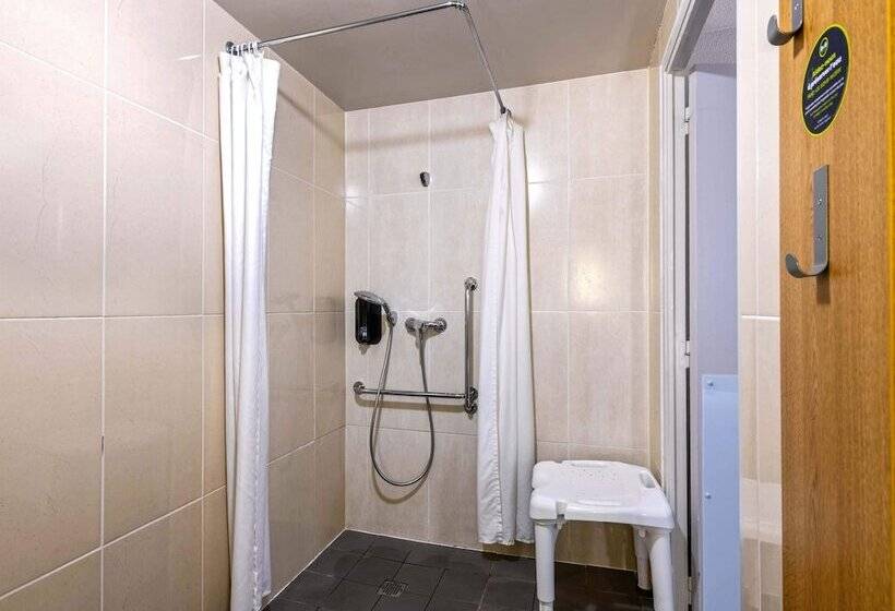 Номер Стандарт Адаптированный для Инвалидов, B&b Hotel Brest Kergaradec Aéroport