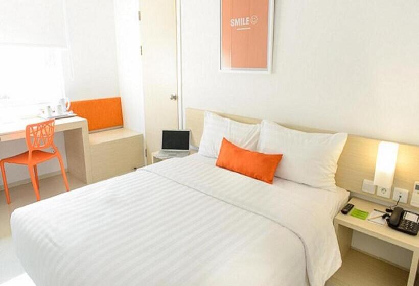 Quarto Estandar, Zuri Express Mangga Dua