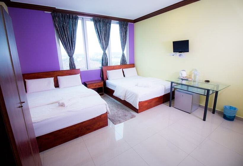 Family Suite, Saujana City