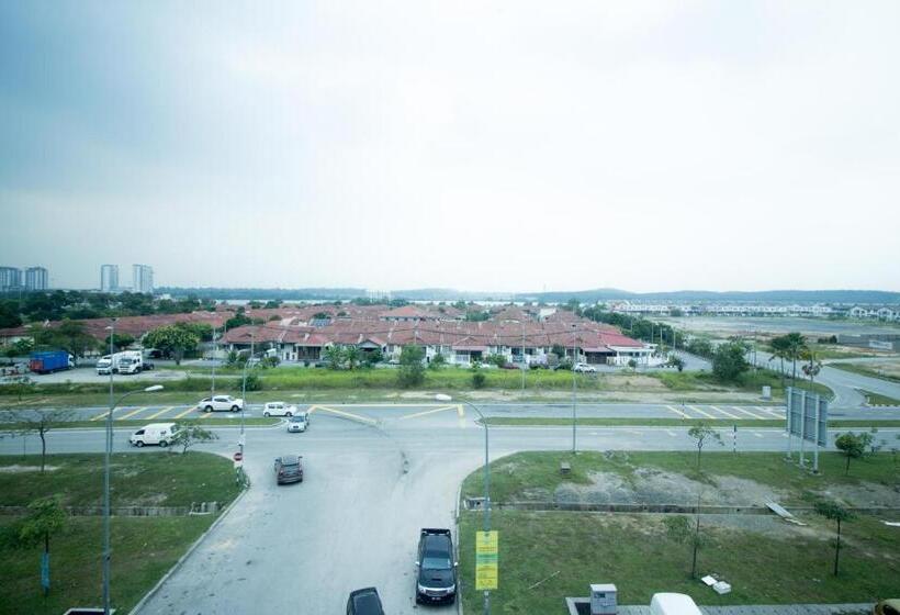 Люкс Superior, Saujana City