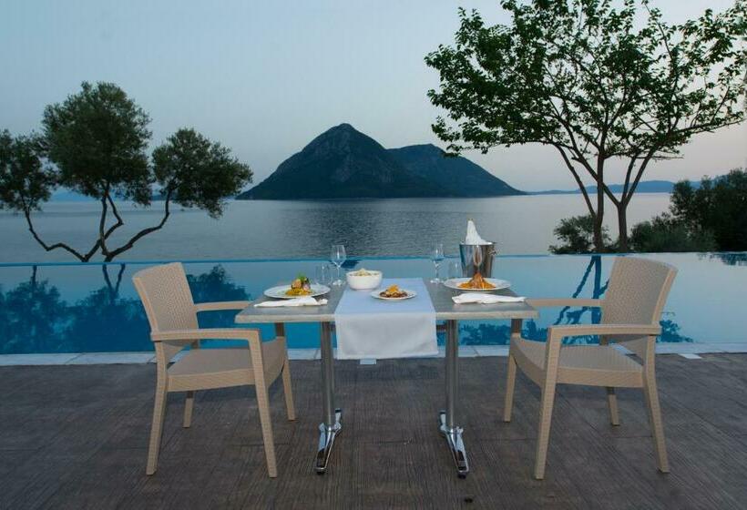 آپارتمان 1 خوابه همکف, Thesmos Village