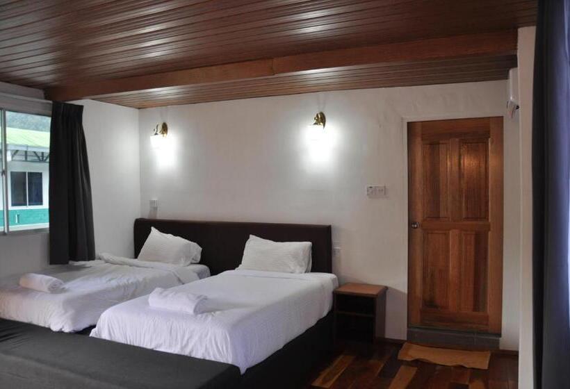 اتاق سوپریور, Joe Fisherman Inn