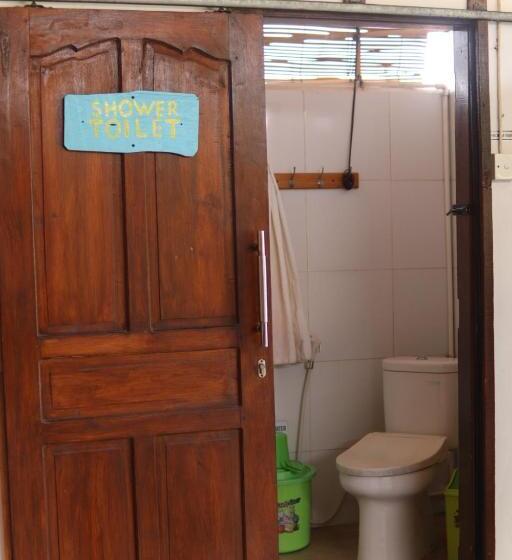 Кровать в Общей Комнате, Seabreeze Hostel Bali